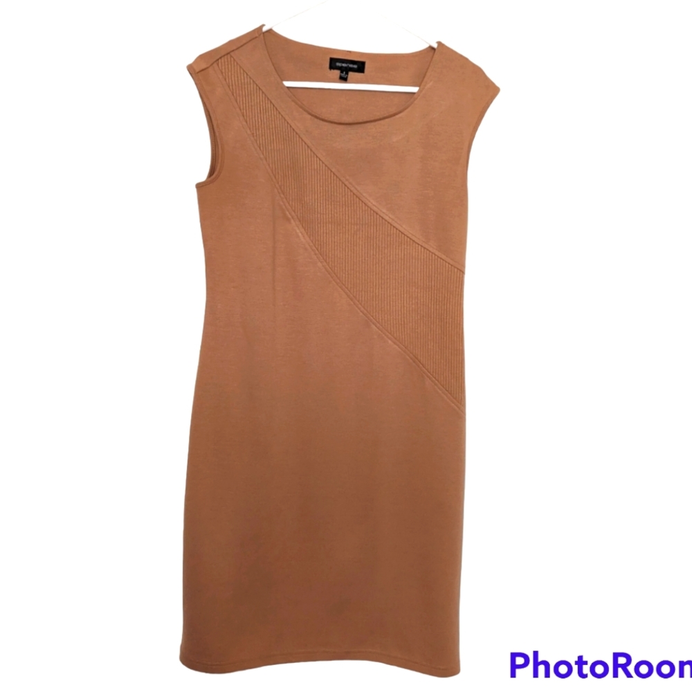 Spense size 8 camel sleeveless knit dress with ribbed detail